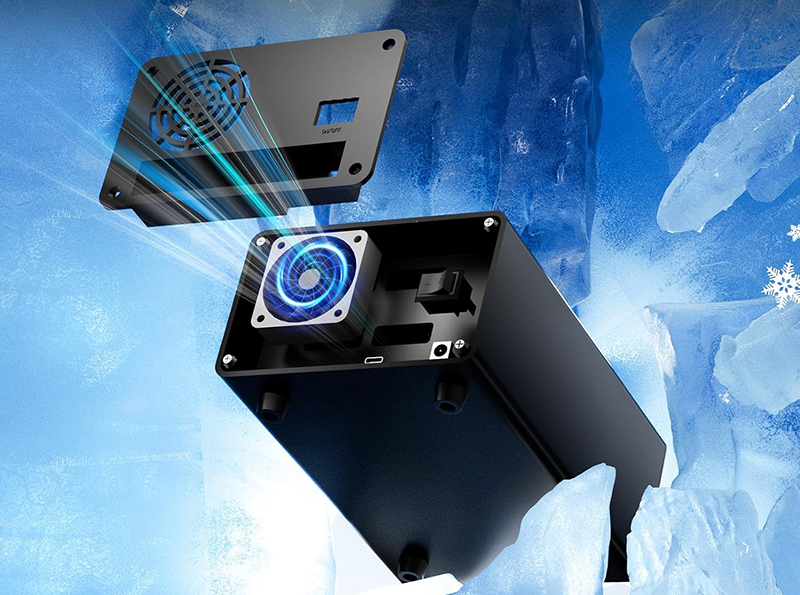 Details Test et Avis du CENMATE Boîtier NVMe Hybride 3.5 HDD+3M.2 avec Ventilateur