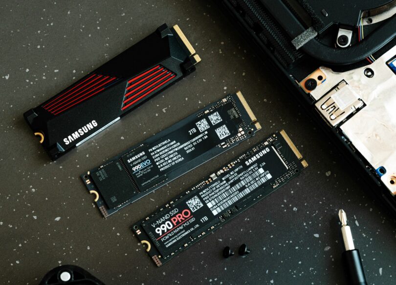 SSD Samsung 990 Pro et 990 EVO NVMe M.2 avec dissipateur thermique et tournevis