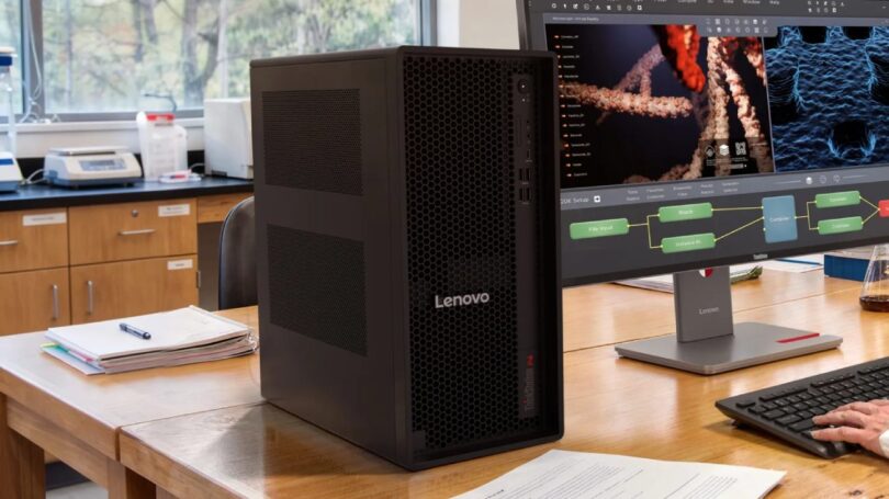 Station de travail tour Lenovo ThinkStation P4 de 30 litres sur un bureau professionnel, équipée d'un processeur AMD Ryzen 9 Pro et d'un GPU Nvidia RTX Pro 6000 Blackwell pour le rendu 3D et le calcul scientifique.