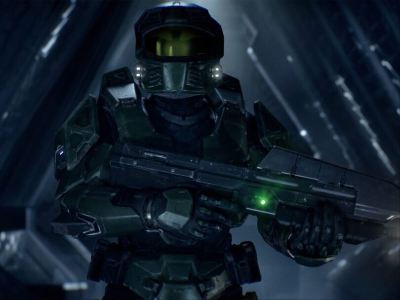 Capture d'écran de Fox McCloud dans son cockpit Arwing projetée sur un écran de cinéma vide, illustrant l'ambition cinématographique de la nouvelle campagne Halo.