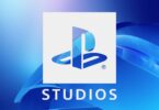 Logo officiel de PlayStation Studios. La division de Sony annonce un changement de stratégie majeur en mettant fin aux portages PC de ses jeux narratifs solo pour privilégier l'écosystème PS5.